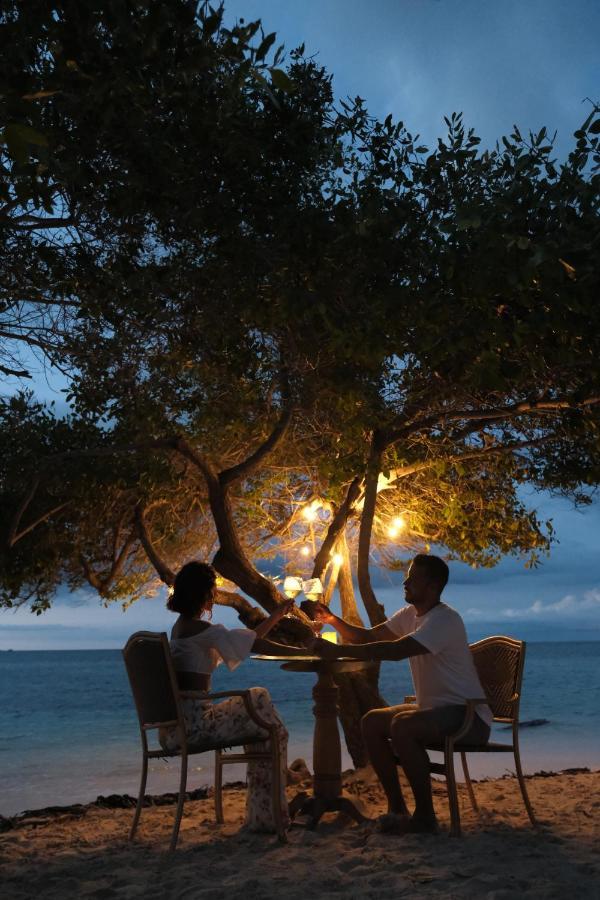 Gente De Mar Resort Isla Grande  Exterior photo